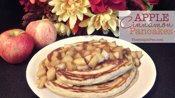 Apple Cinnamon Pancakes | TheSimplePen.com